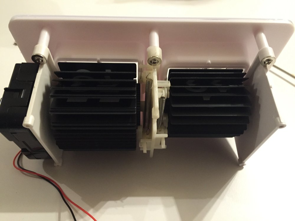  With the covering off you can really see the internals of the wheels and the small little motor.&nbsp; 